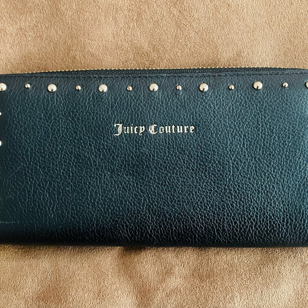 ***JUICY COUTURE LEATHER and GOLD TRIM WALLET***